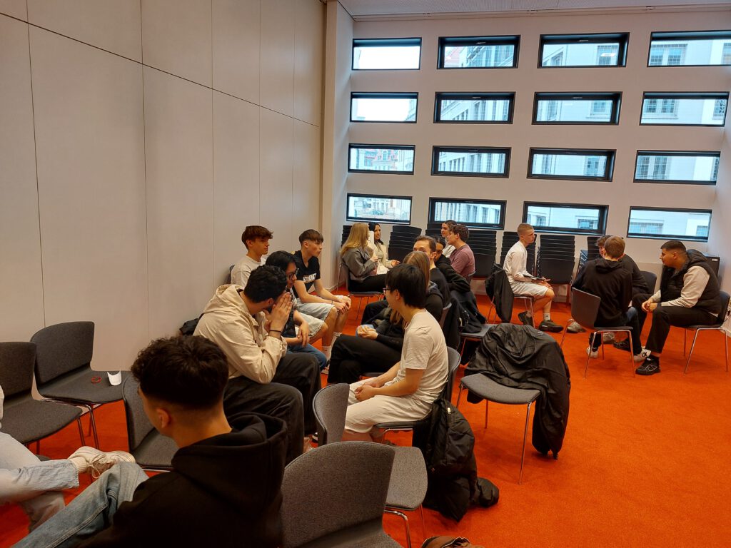 Argumentieren, diskutieren, entdecken – Unsere 11. Klassen im Kulturpalast